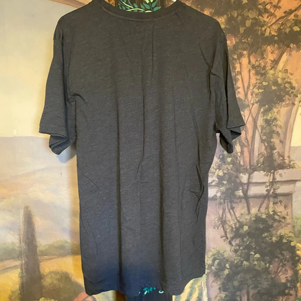 Reeebok men’s gray reptile pattern logo tshirt - Picture 2 of 3